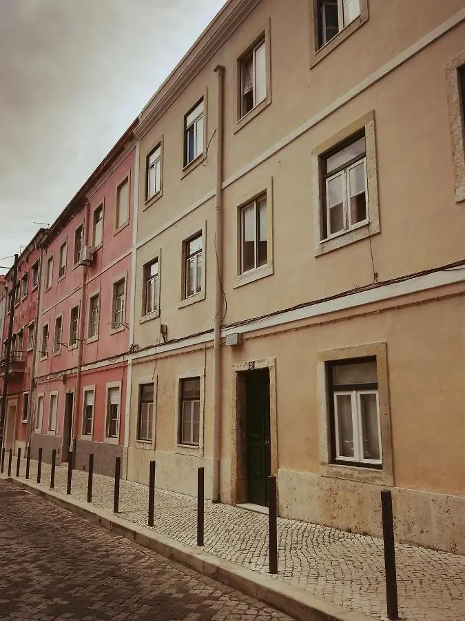 Lovely Apartment Near Belem Лиссабон