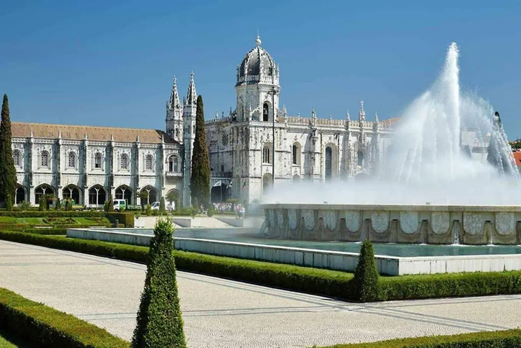 Lovely Apartment Near Belem Лиссабон 0*,